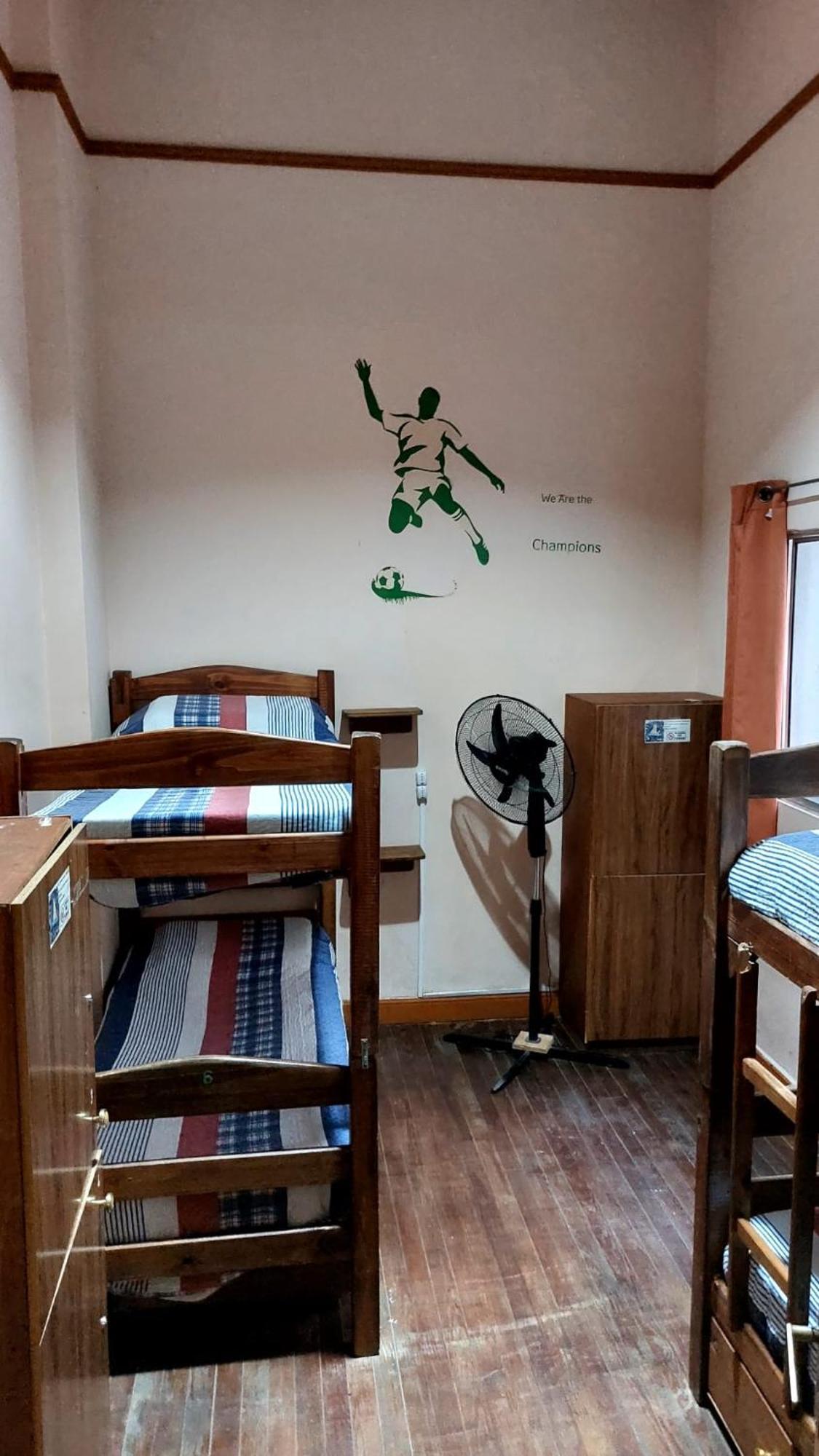 Auberge de jeunesse Posada Del Gaucho à Montevideo Extérieur photo
